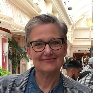 Meet your Posher, Kelly